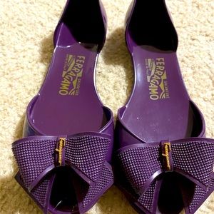 Salvatore Ferragammo Vera Bow Jelly Sandal 37